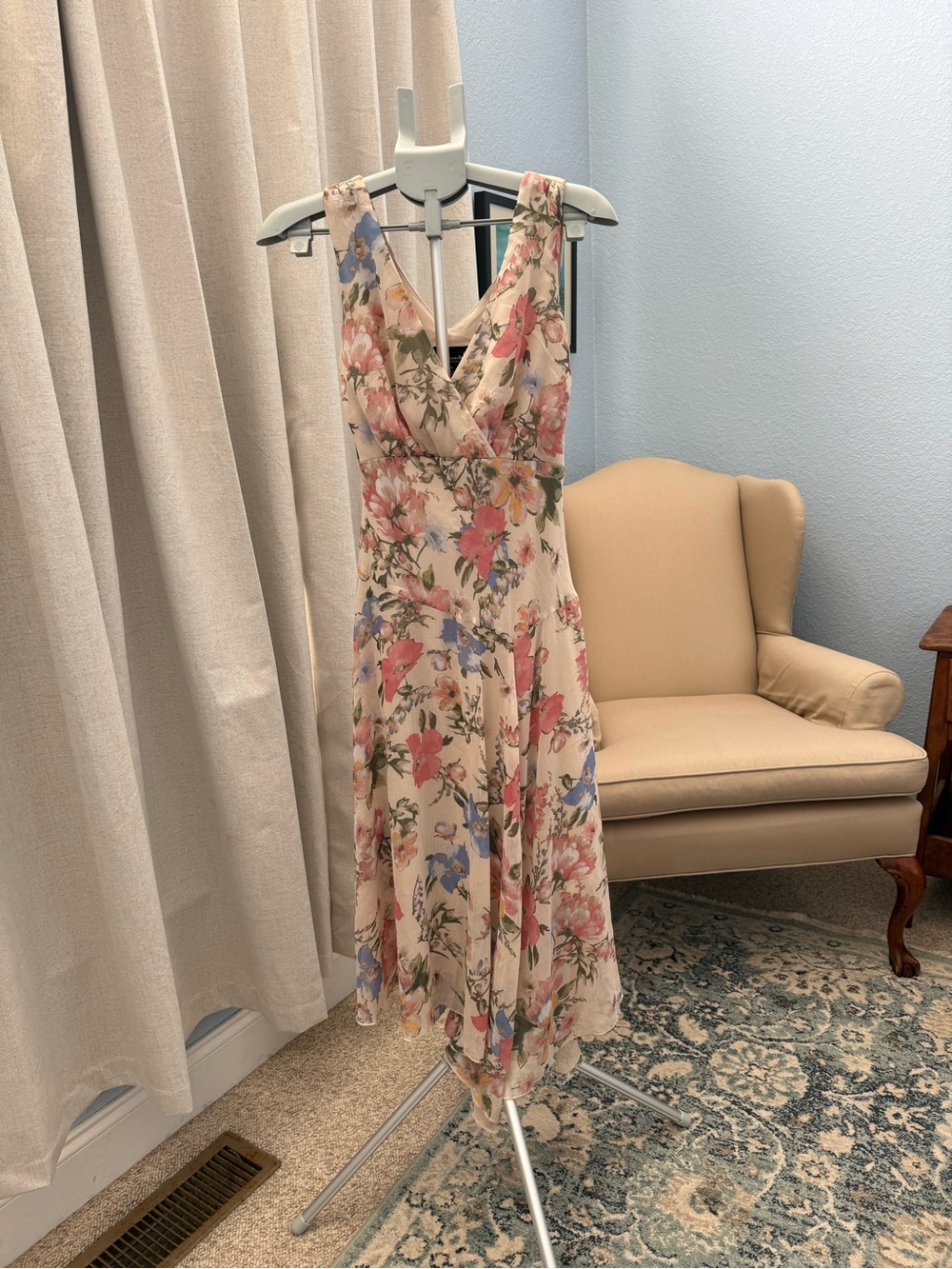 Cottagecore Floral V-Neck Sleeveless Midi Dress Cream Pink & Blue Flowers Size 6